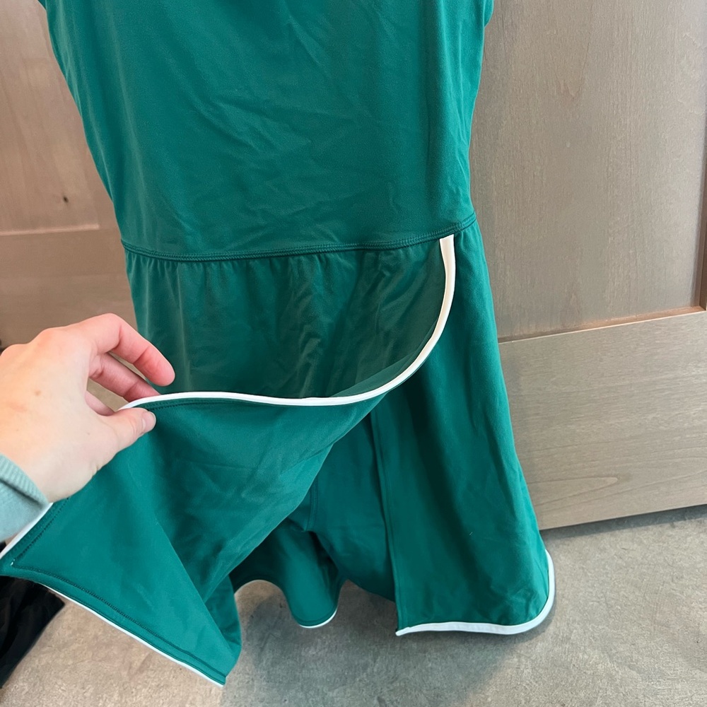 All in Motion Teal Sleeveless Top with White Accent - Picture 2 of 4